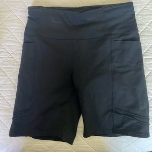 Oiselle Mid Length Pocket Jogger Short (Women's Size 8)